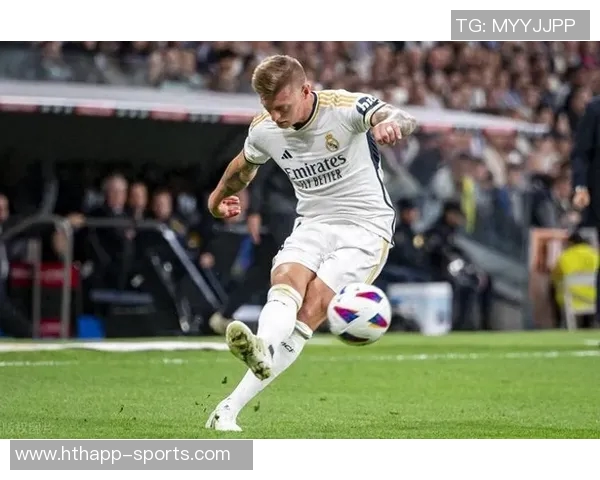 克罗斯盛赞皇马为世界顶级俱乐部伯纳乌球场无可匹敌